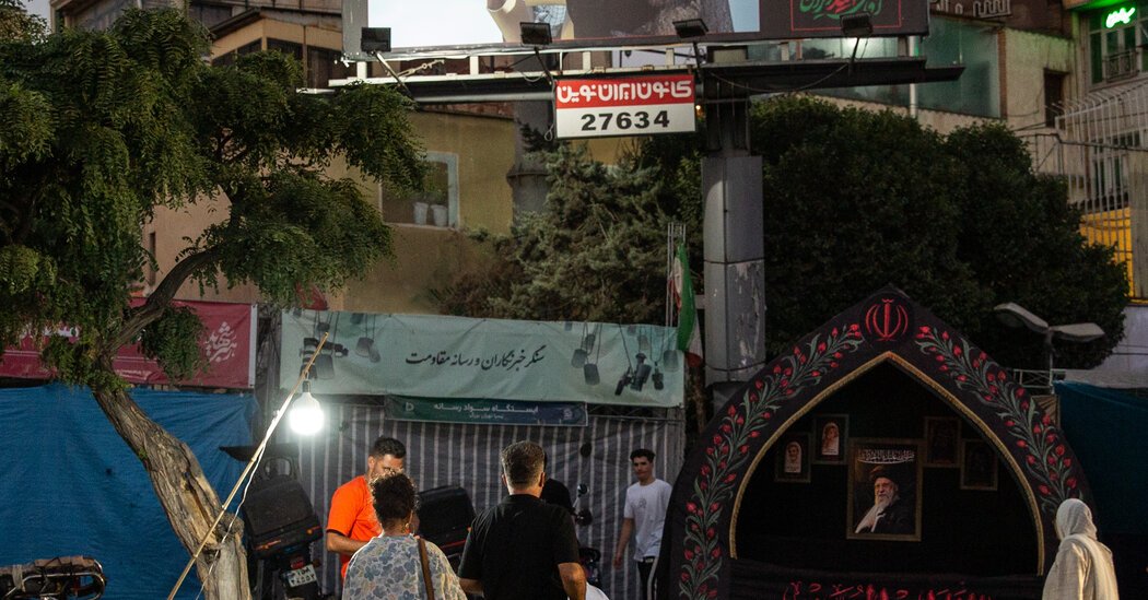 Iran War Live Updates: U.S. and Iran Signal Hope for Diplomacy Despite New Attacks