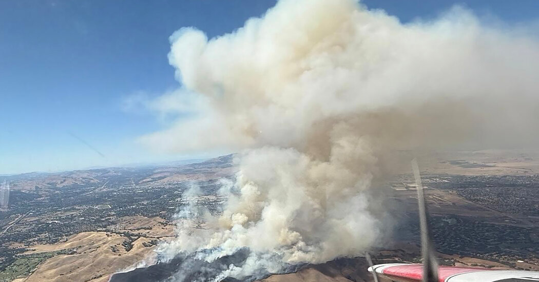Wildfire Threatening Pleasanton Prompts Evacuation Order for Thousands