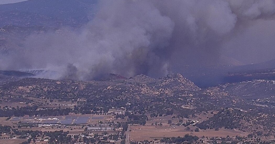 Fire in San Diego County Prompts Evacuation Orders