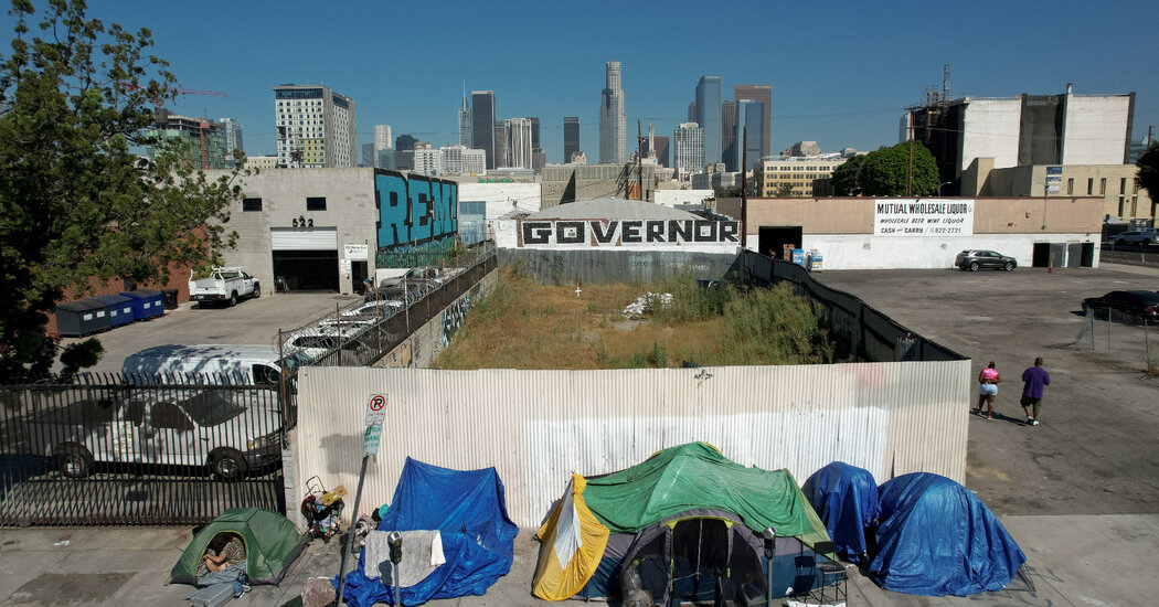 Los Angeles Homeless Population Grows Again, After 2 Years of Decline