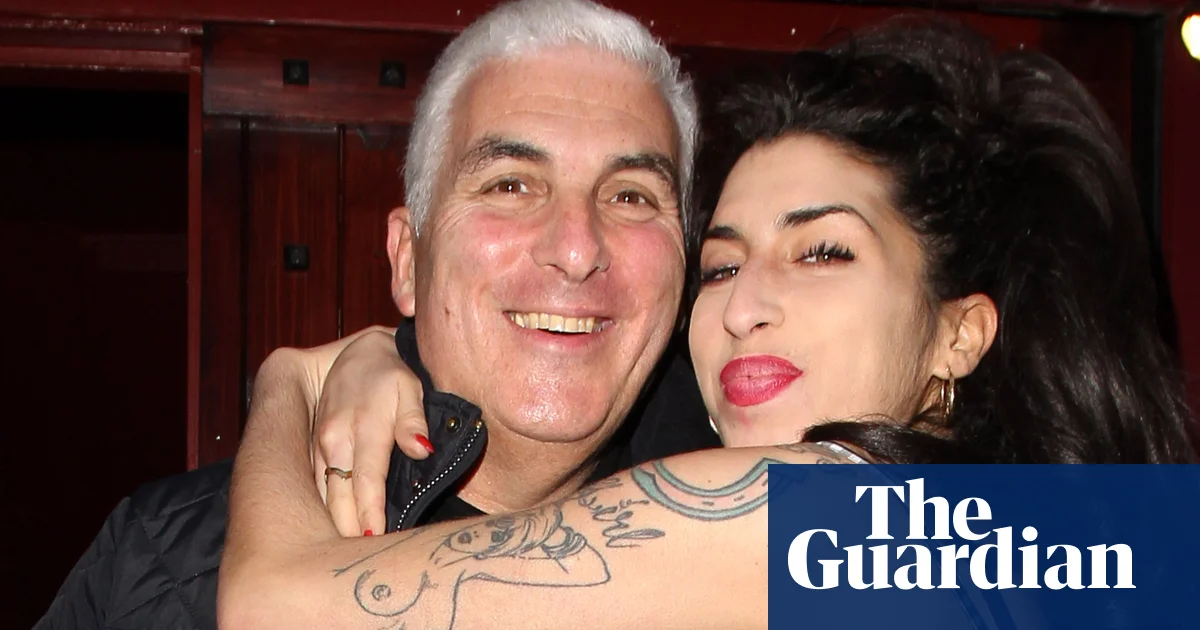Judge orders Amy Winehouse’s father to pay nearly £1m to her friends | Amy Winehouse