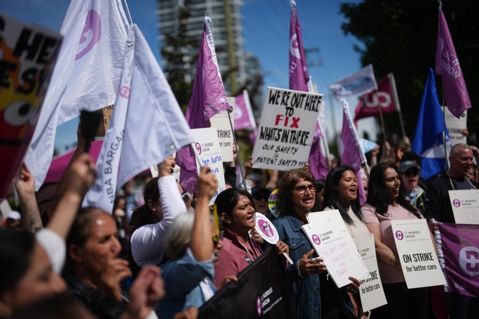 B.C. nurses to halt picketing as mediation talks begin