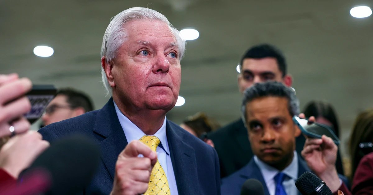 Lindsey Graham’s legacy and a new dinosaur is discovered: Morning Rundown