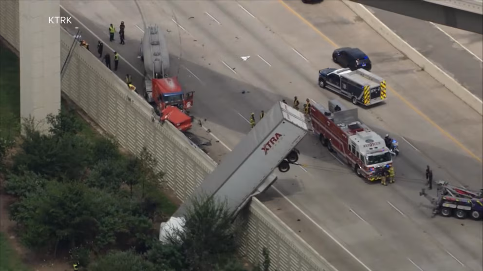 WATCH: Dangling big rig shuts down major Texas highway for hours