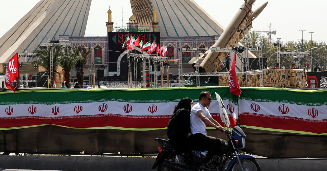 As U.S. Pauses Strikes, Iran Is No Rush to Resume Cease-Fire Talks