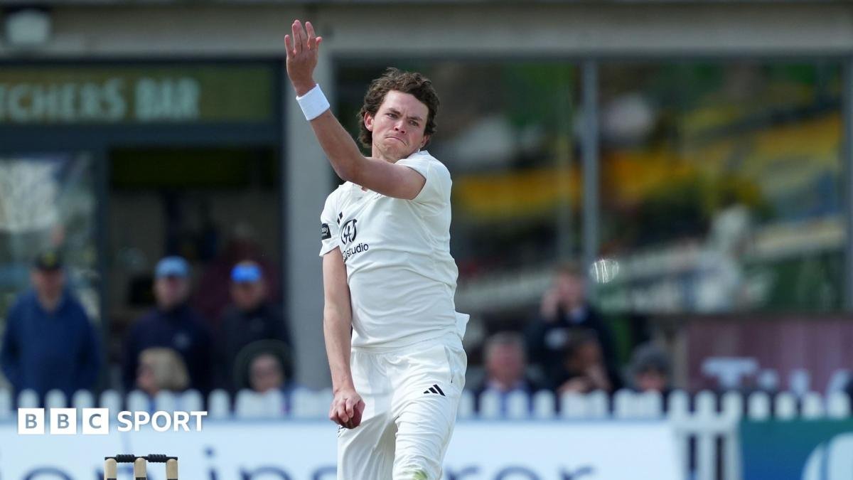 Henry Brookes: Gloucestershire sign fast bowler from Middlesex