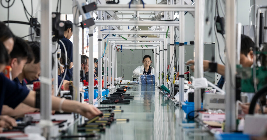 China, Its Economy Stumbling, Signals Only Cautious Support
