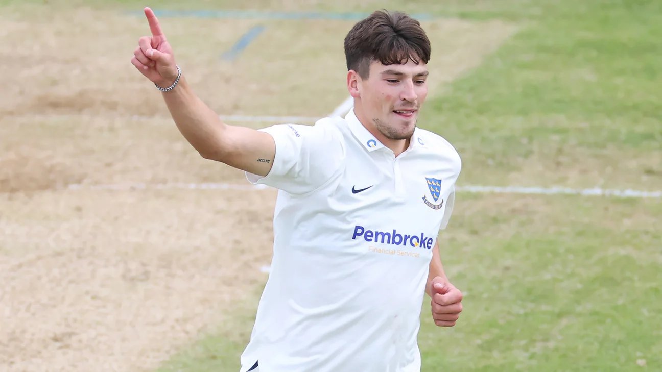 County news – Crocombe to join Surrey from 2027 as Sussex exodus continues