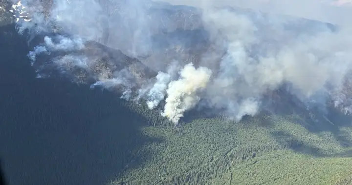 BC Wildfire Service braces for heat peak, warns of potential new starts