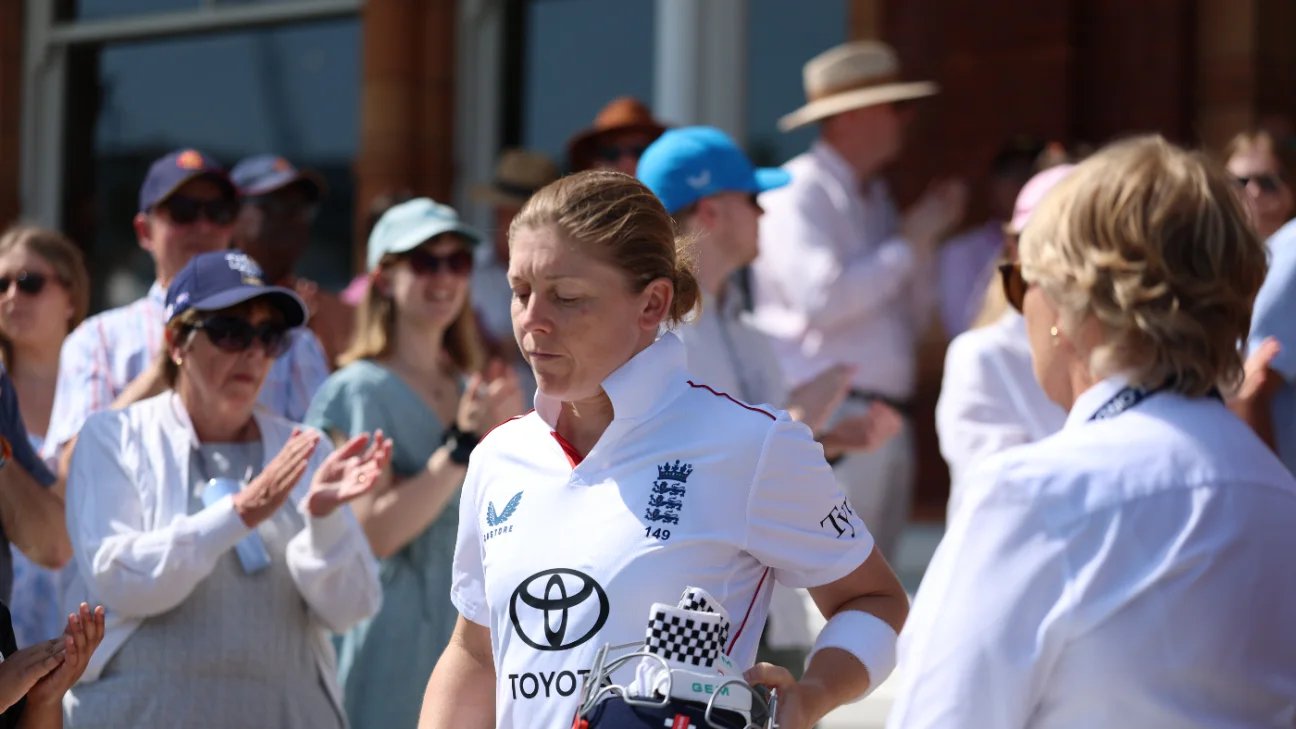 Former England captain Knight to retire from international cricket after Lord’s Test