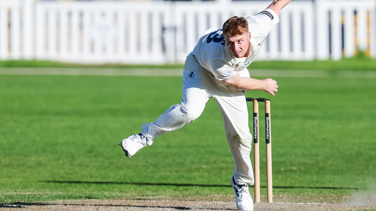Kent allrounder Evison agrees Sussex switch