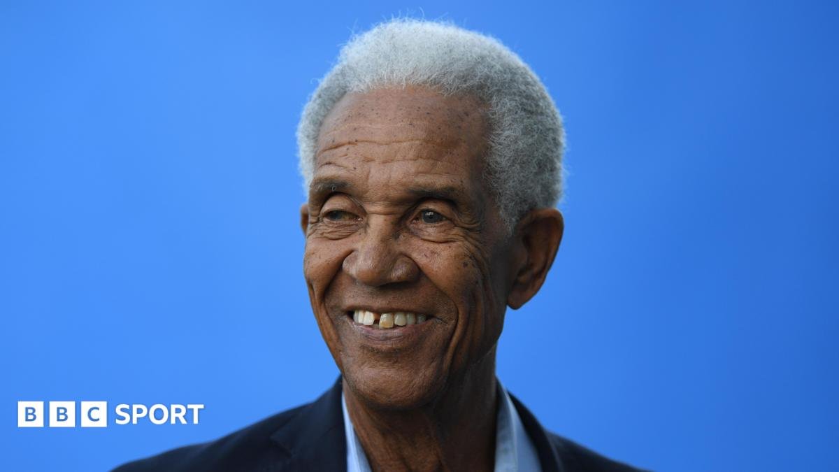 Sir Garfield Sobers: West Indies cricket legend dies aged 89