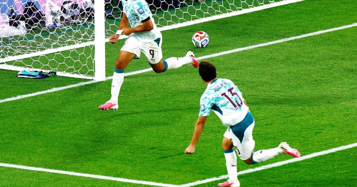 ¡Golazo de Gonçalo Ramos al 93′ pone en ventaja a Portugal!