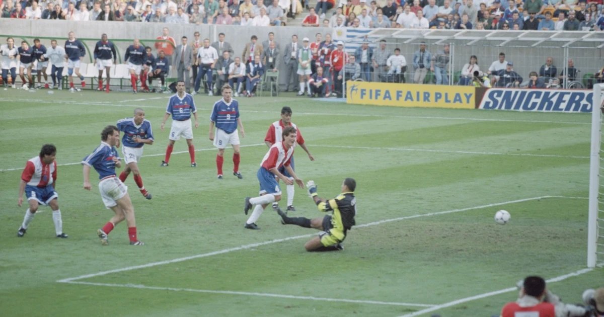 Un día como hoy: Francia avanzó con un inolvidable gol de oro
