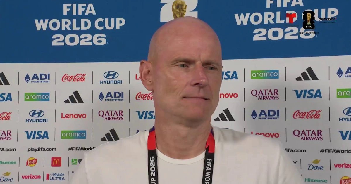 Stale Solbakken explica los cambios en la alineación de Noruega