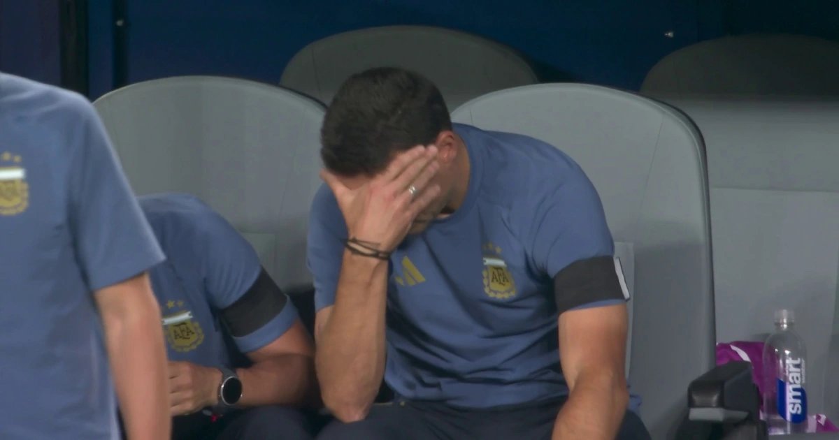 El show de Scaloni en la banca: conmovido y sin festejar en el triunfo de Argentina ante Suiza