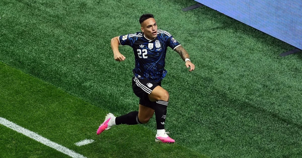 La remontada de Argentina sobre Inglaterra se roba lo mejor del día