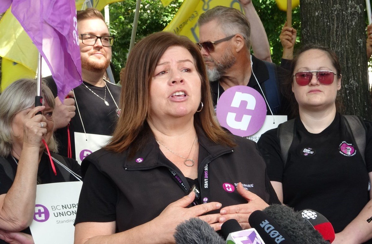 B.C. nurses expand pickets and file labour board complaint, citing intimidation