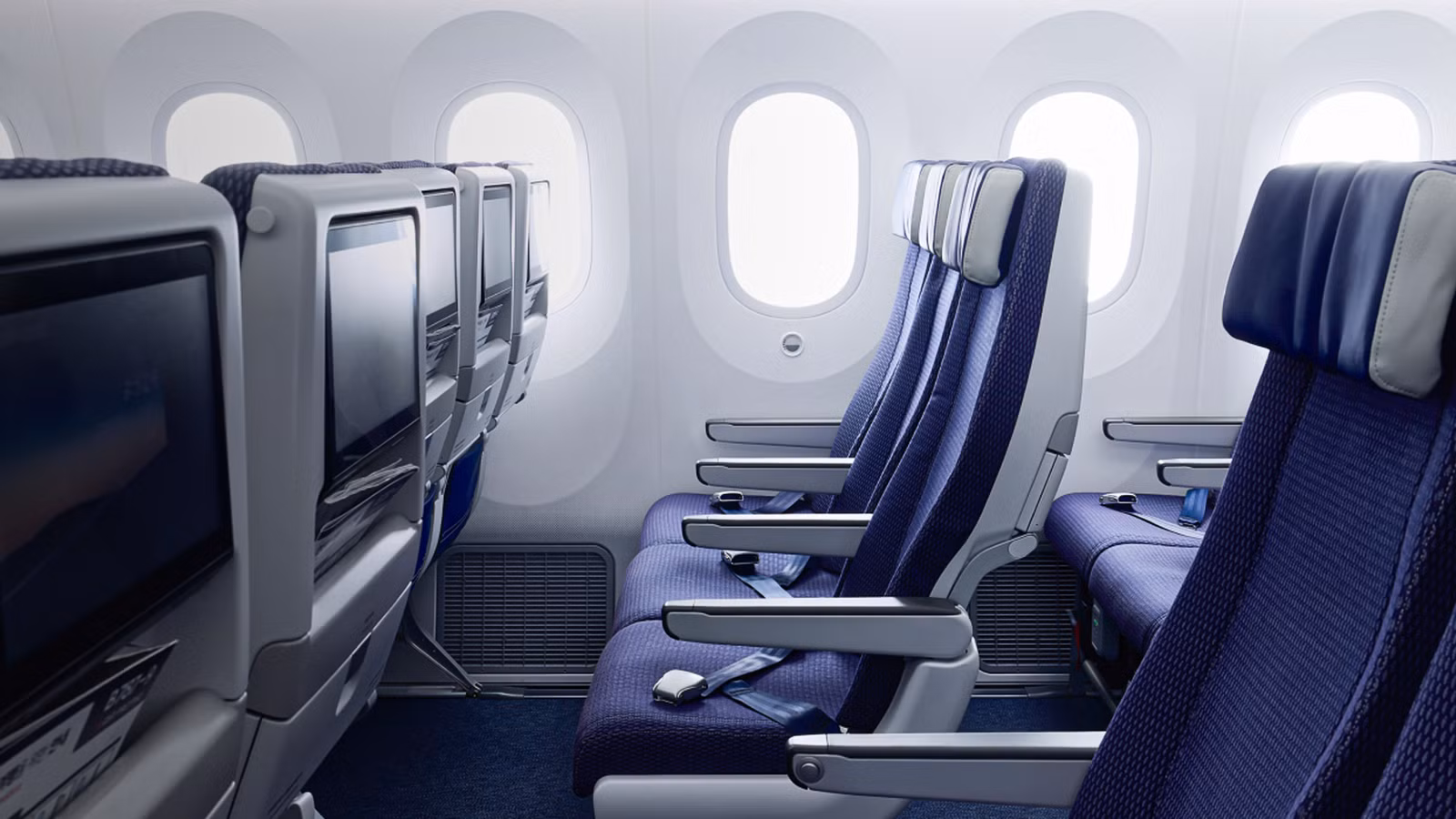 5 Economy Seats So Spacious That Passengers Mistake Them For Premium
