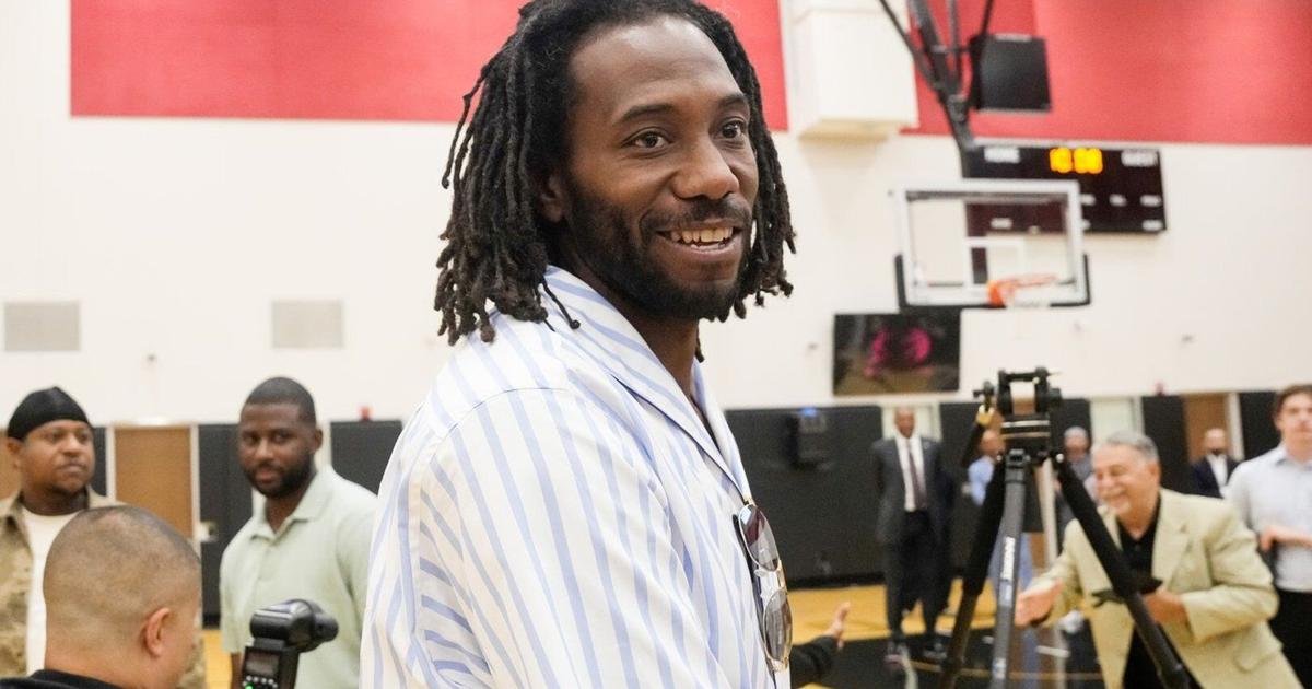 Legal expert weighs in on Raptors-Clippers trade for Kawhi Leonard being paused