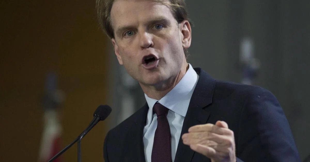 Chris Alexander, former Conservative immigration minister, considering a run for Toronto mayor