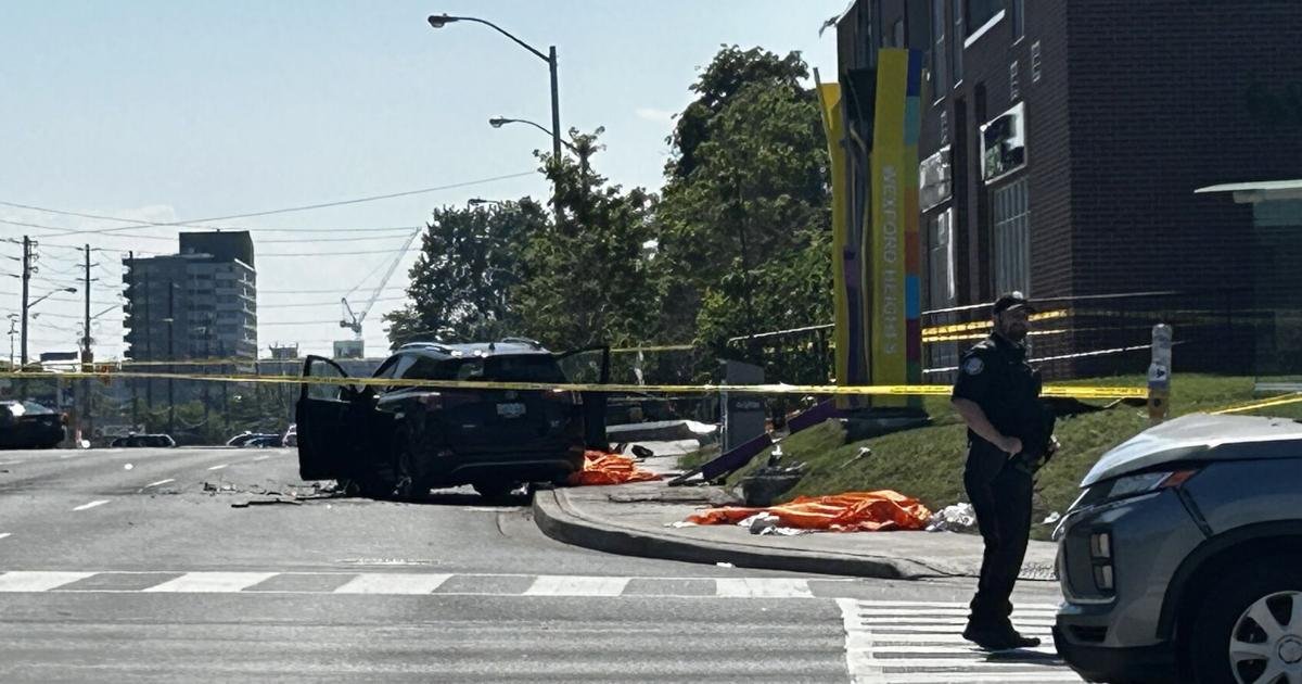 2 pedestrians dead after being struck by a driver in Scarborough