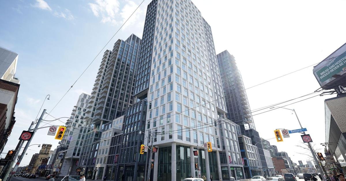 All signs point to Honest Ed's as Mirvish Village redevelopment takes shape