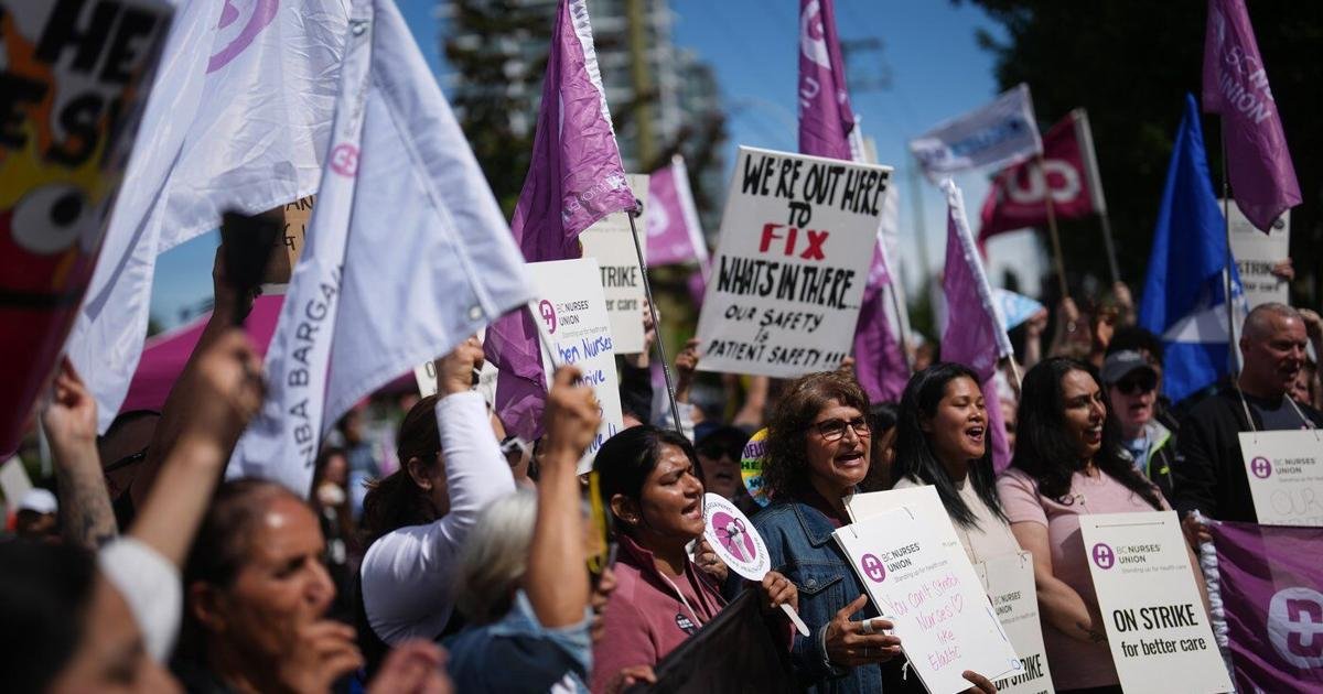 B.C. nurses expand picket lines to Vancouver Island at Nanaimo hospital