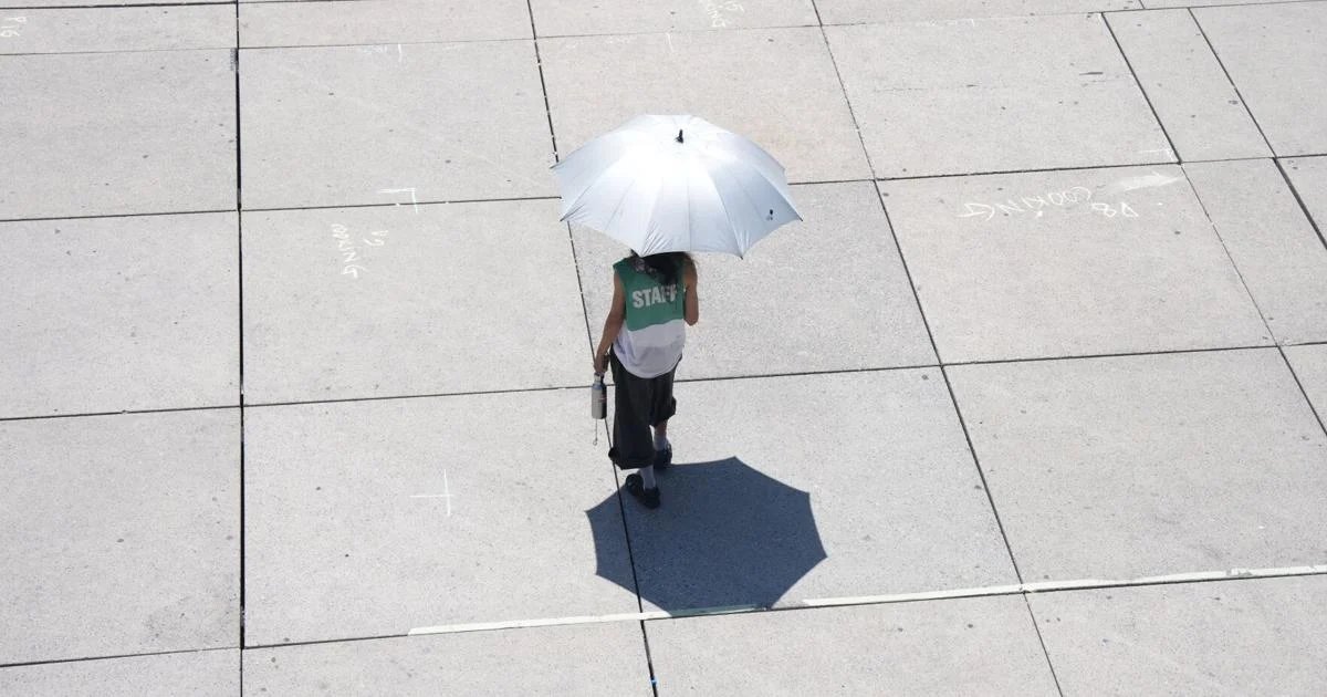 Why 26 C indoors is Canada's new heat wave danger number — not the temperature outside