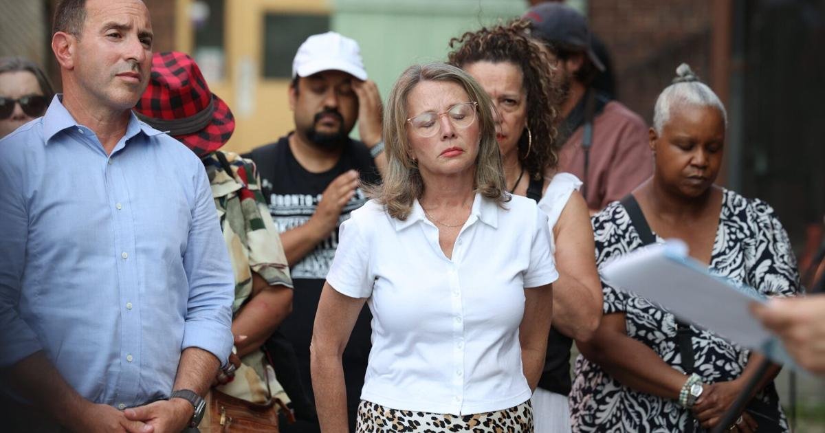 'Pain will not have the final word': Vigil held for victims of Salsa on St. Clair shooting