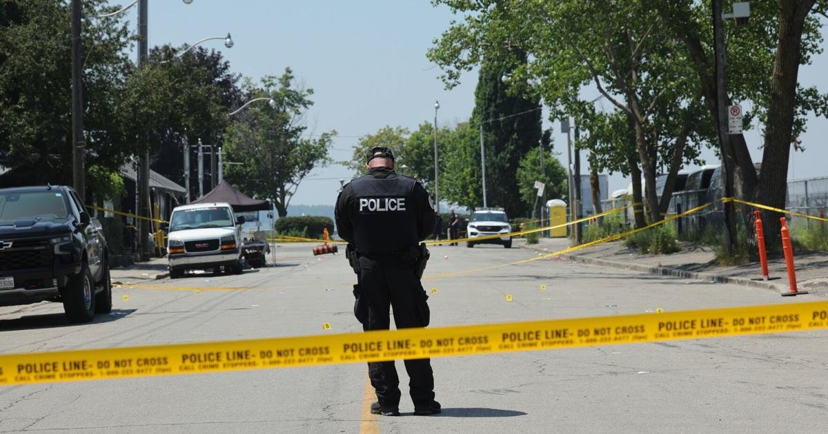 Man accused in Toronto nightclub shooting is wanted in the U.S. for trafficking 100 guns into Canada — 'Just chaos,' witness says