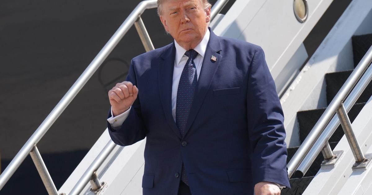 Donald Trump threatens new tariffs on Canada over wildfire smoke