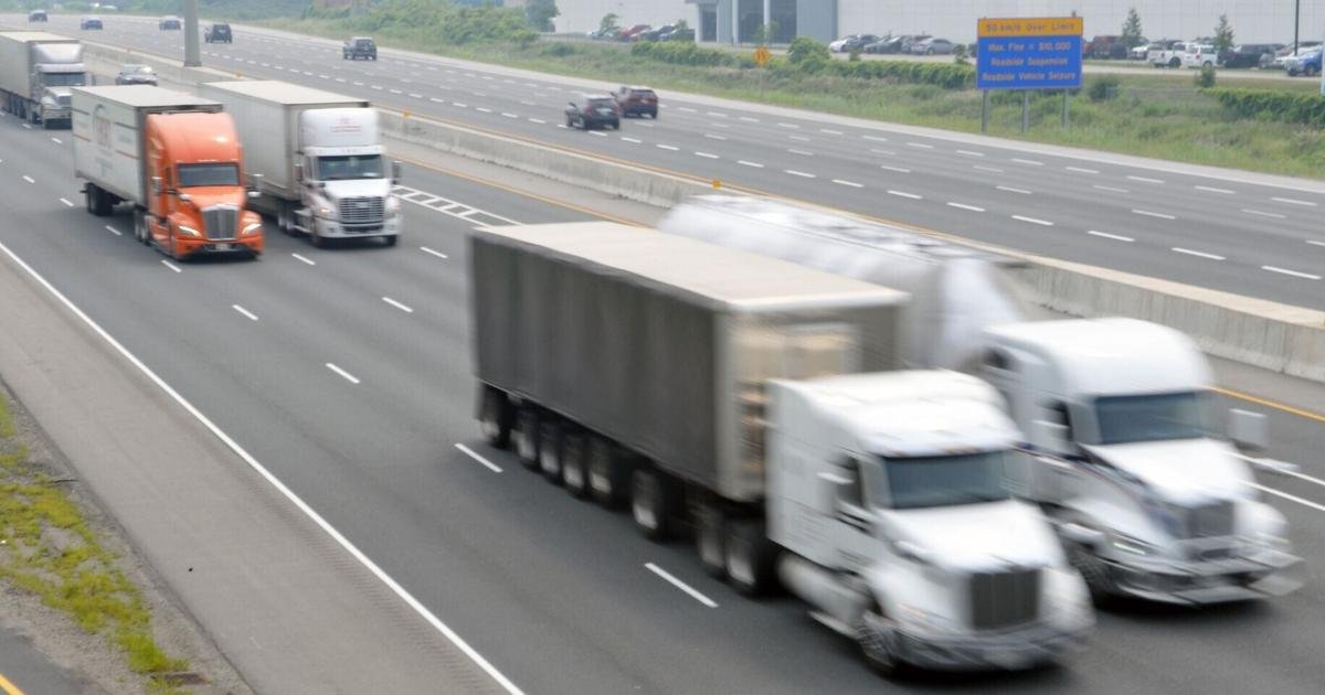 'Safety crisis' on Highway 401 — 9-vehicle crash in Cambridge brings dangers into focus