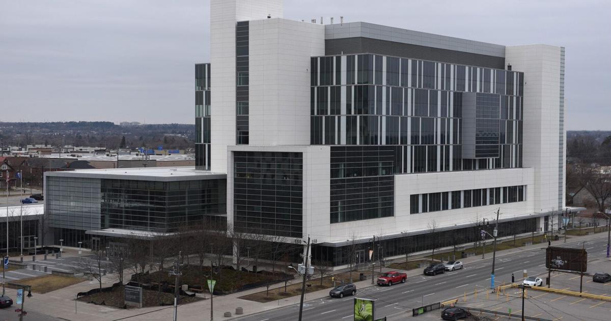 While testifying at trial, a sex assault complainant was also FaceTiming with her boyfriend. An Oshawa judge calls it 'very troubling'