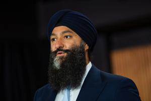 Billy Bishop airport expansion isn't dead, Ford minister insists
