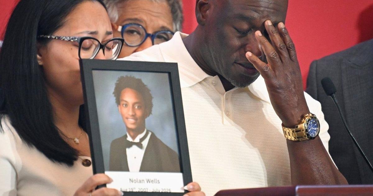 Attorney for Nolan Wells' family says experts to review a boat distress call from day he disappeared