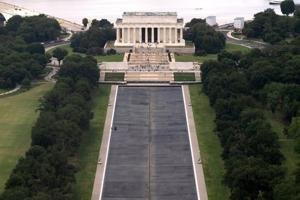 Justice Department drops criminal case against ex-Olympian charged with damaging Reflecting Pool