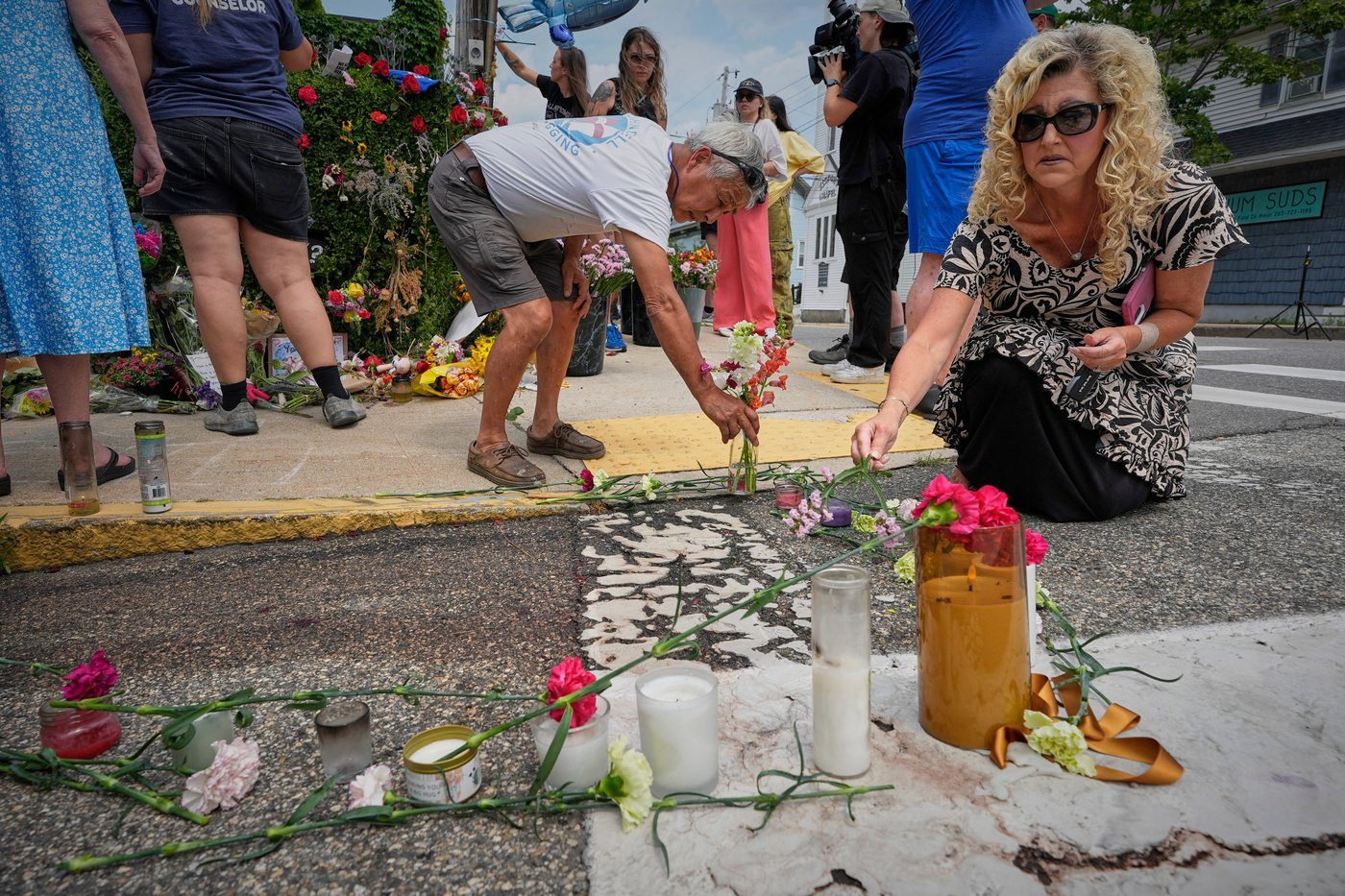 Lawmakers demand answers after ‘bombshell’ report of ICE officer shooting in Maine