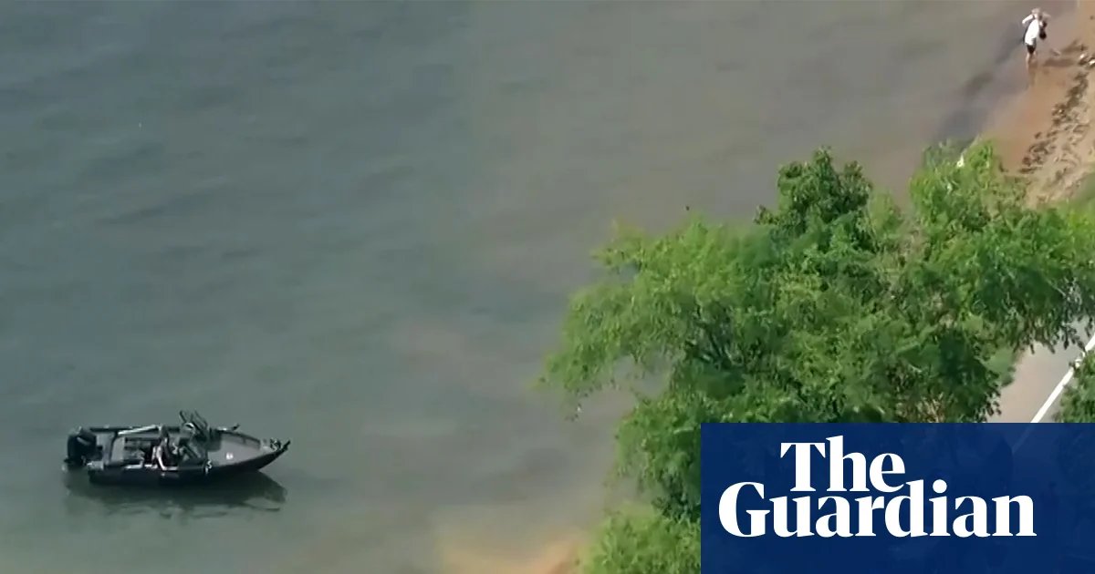 Three children dead after boat capsizes during storm in Wisconsin | Wisconsin