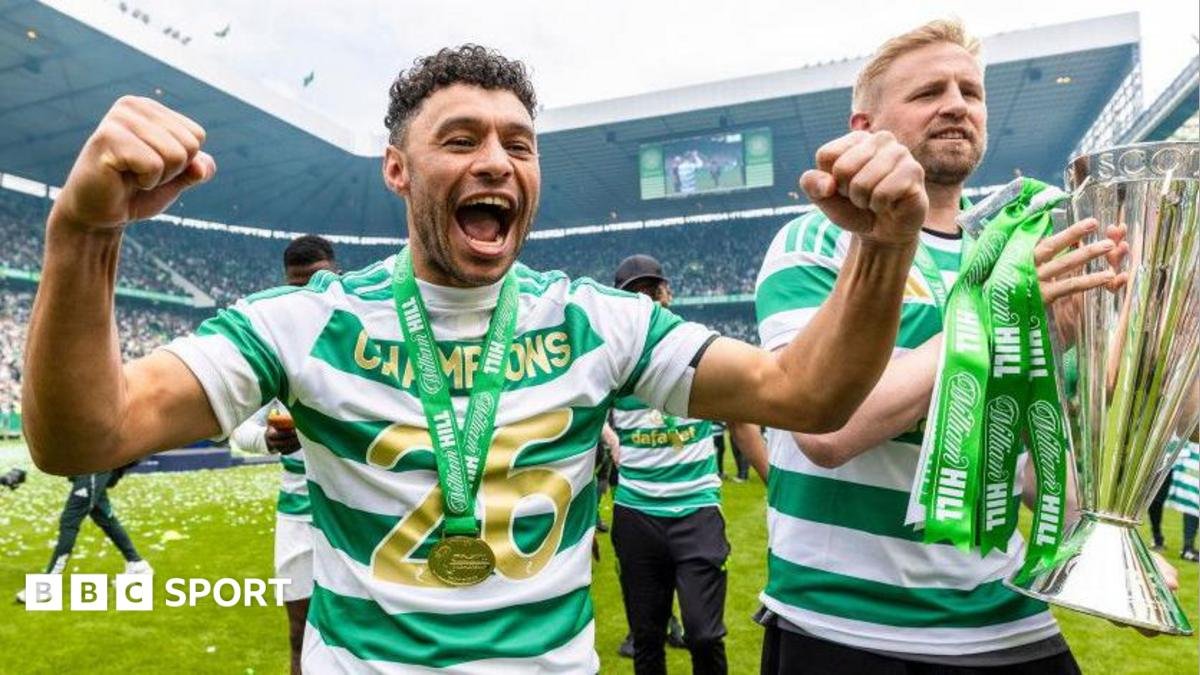 Celtic: Alex Oxlade-Chamberlain signs new one-year contract
