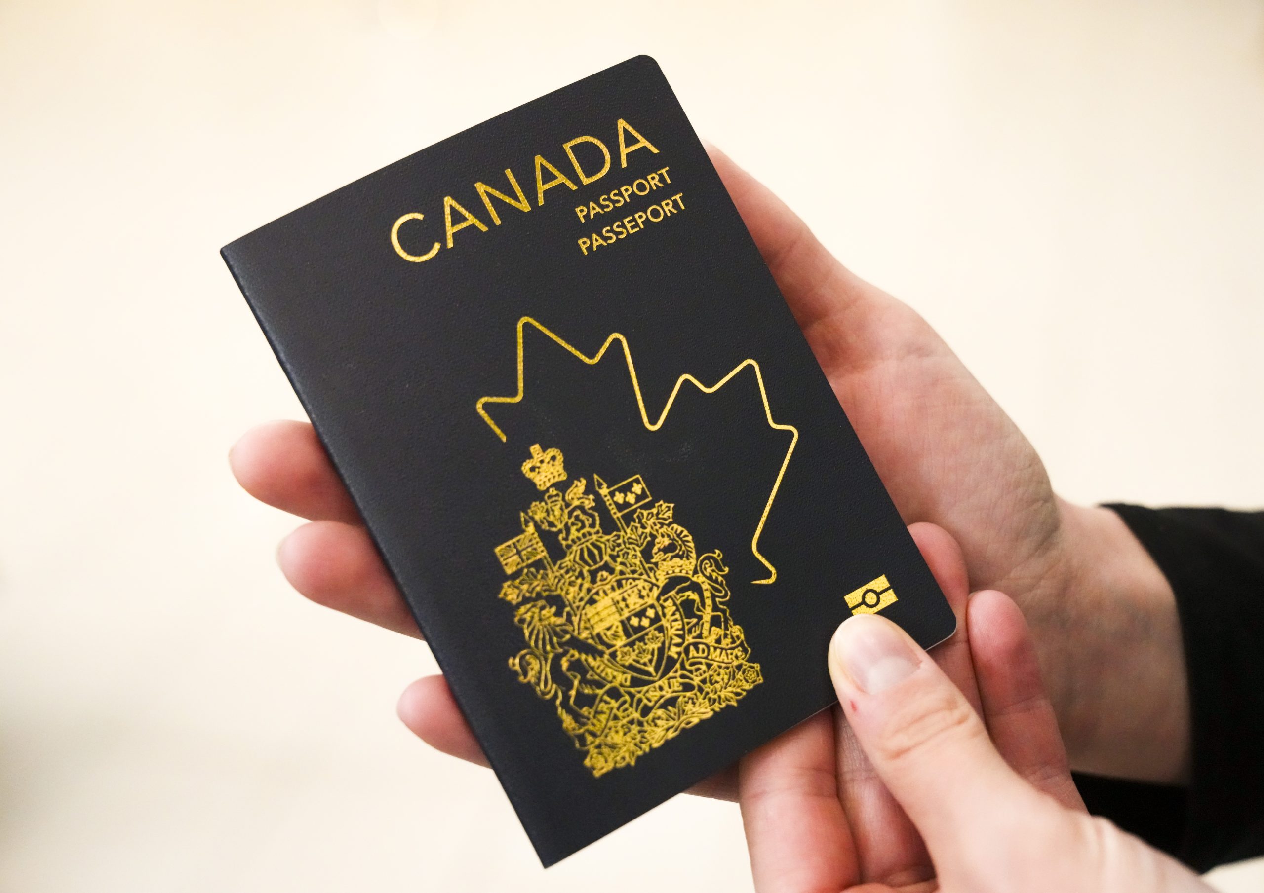 Some Canadians can now skip Service Canada and renew passports online