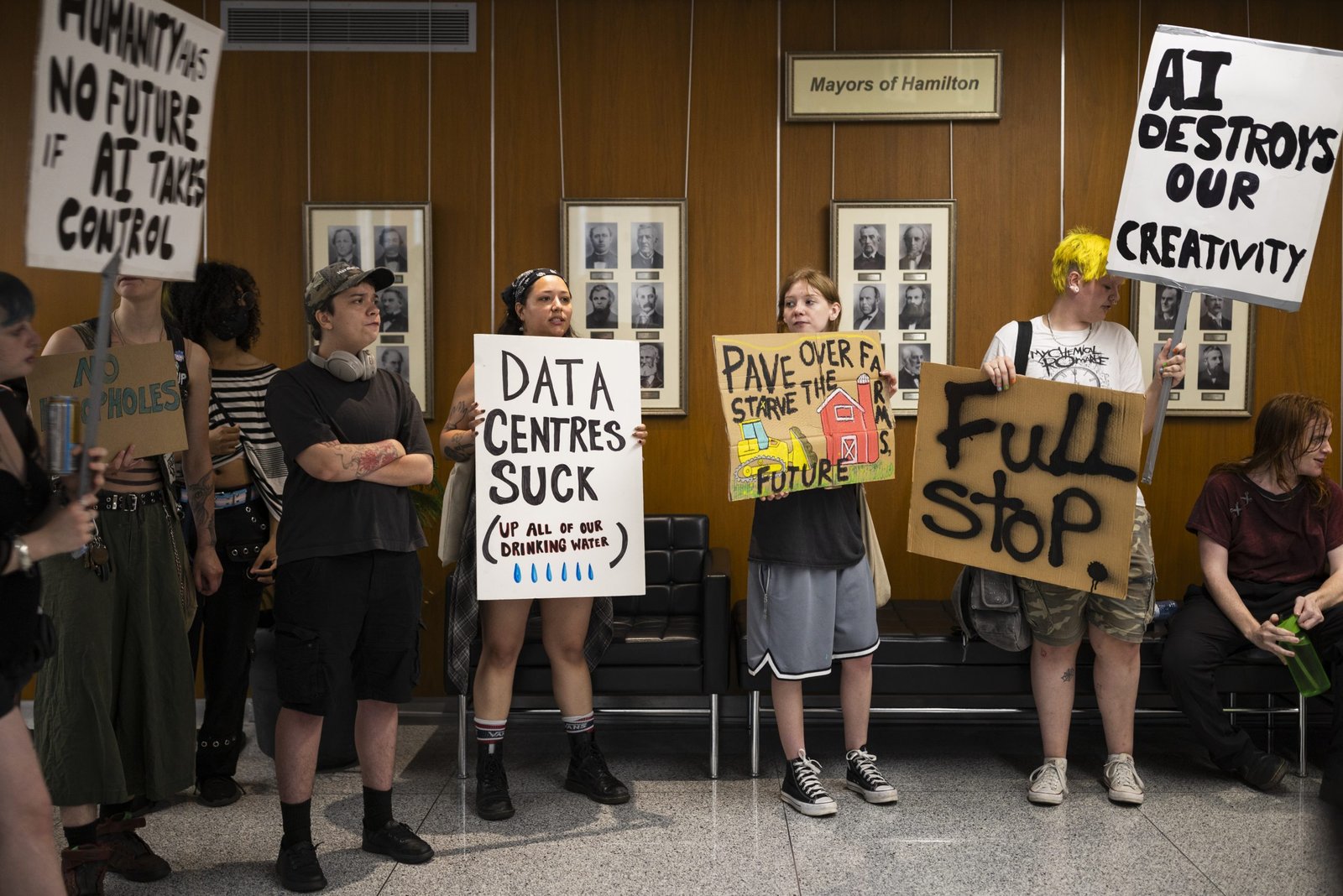 Hamilton city council rejects one-year pause on AI data centres