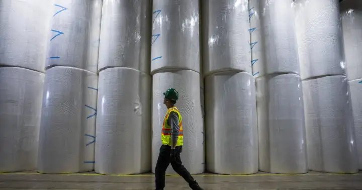 GDP climbed 0.3% in May, says StatCan – National