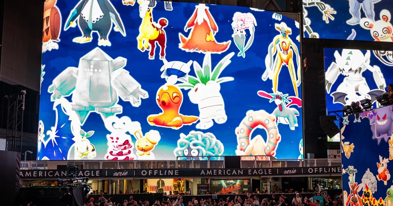 Thousands of ‘Pokémon Go’ Players Descend on Times Square to Defeat Mewtwo