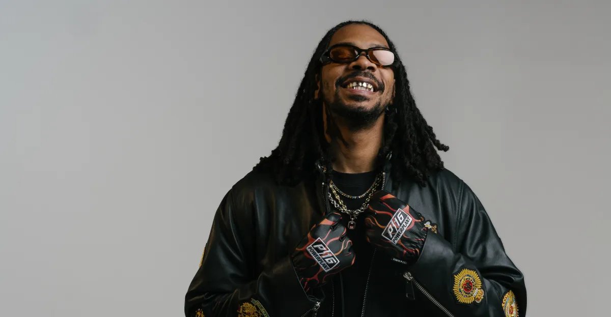 Flatbush Zombies’ Erick the Architect misses his BlackBerry keyboard