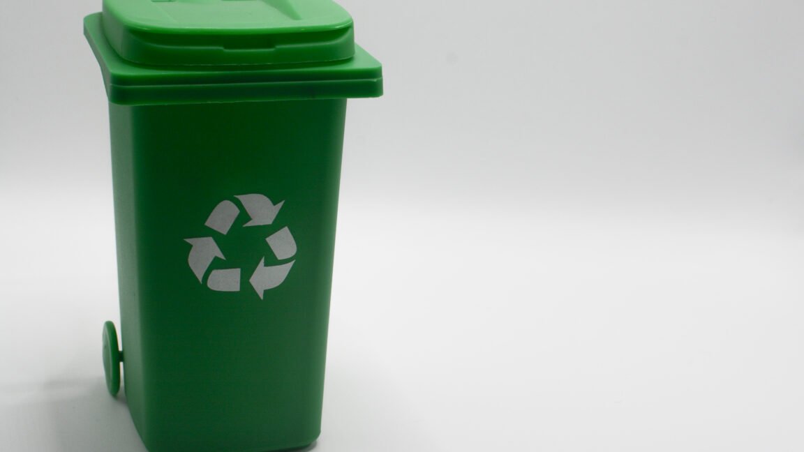 Aussie gov’t tells volunteers to throw out thousands of functioning test routers