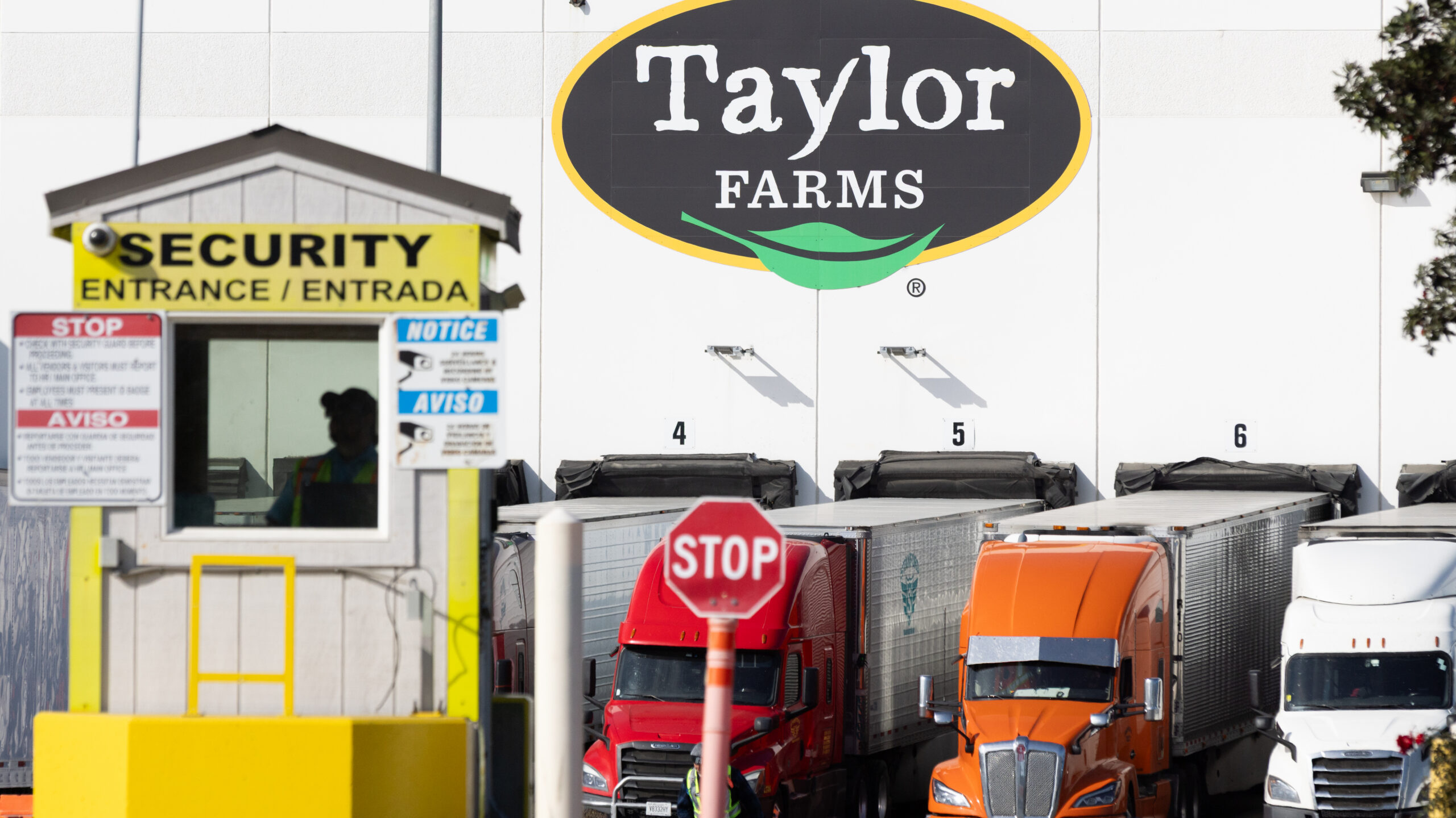Confusion swirls on source of diarrhea outbreak, but it’s still Taylor Farms