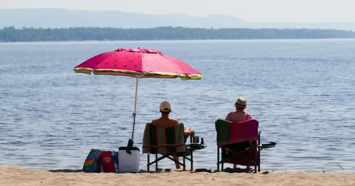 Heat warnings blanket most of B.C., pose risk to public health