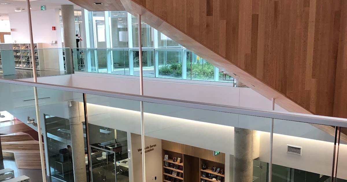 Saturday Photo: A Beautiful Library!
