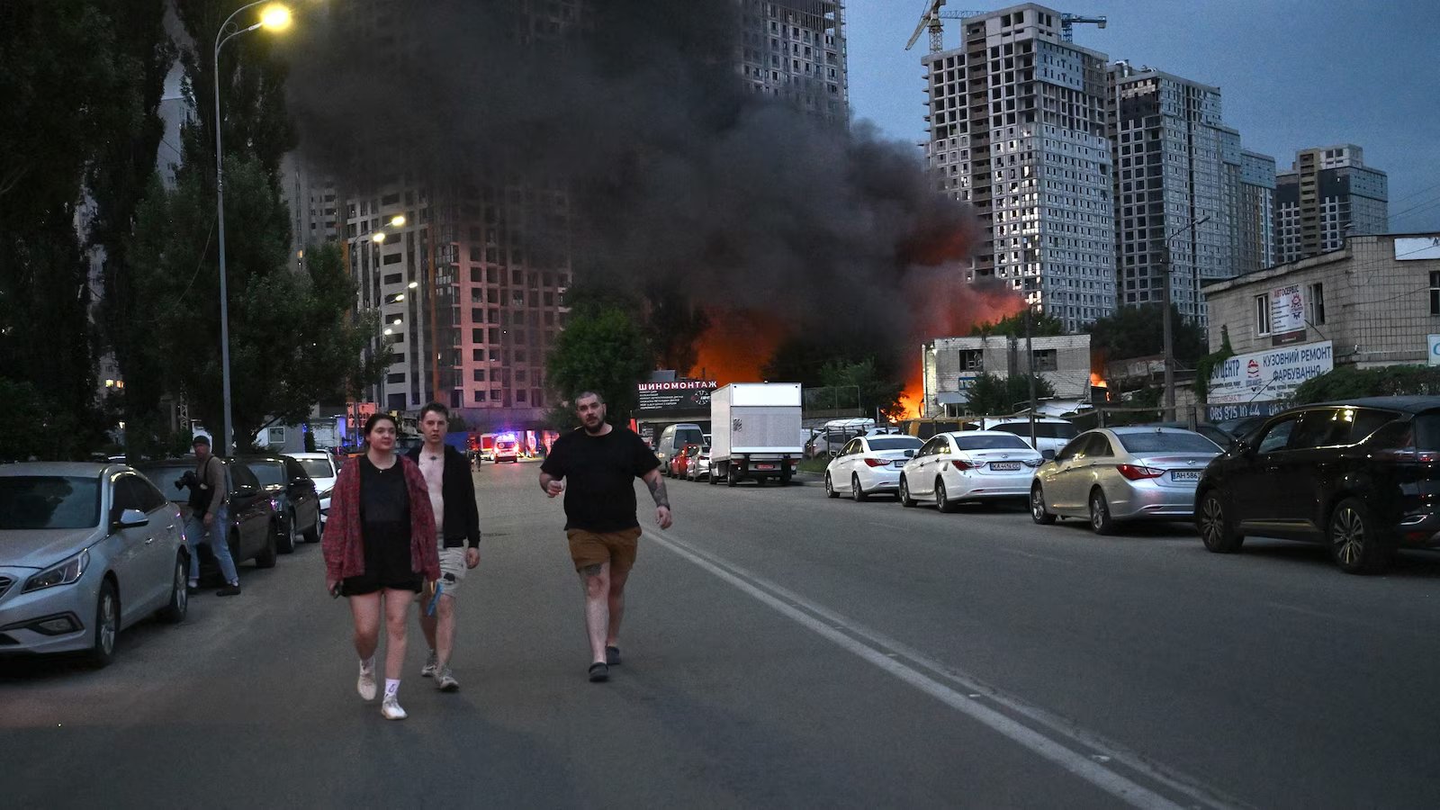 Russian overnight bombardment of Kyiv kills 14, Ukrainian officials say